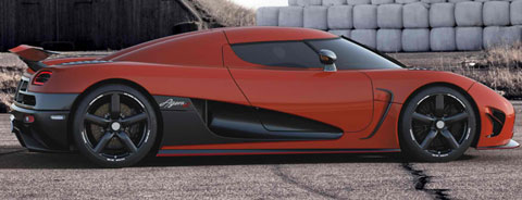 2013-Koenigsegg-Agera-R-in-red-B