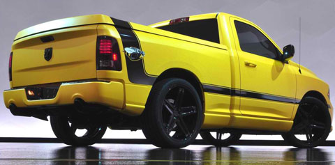 2013-Ram-1500-Rumble-Bee-Concept-indoors-B