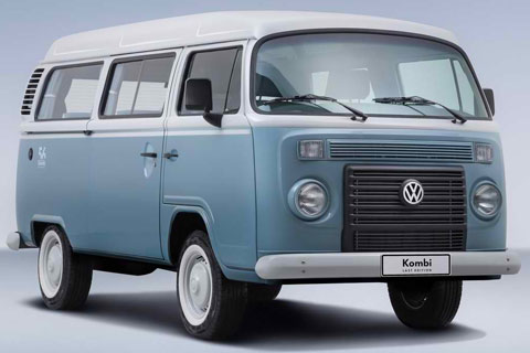 2013-Volkswagen-Kombi-Last-Edition-indoor-view-A