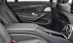 2014-Mercedes-Benz-S63-AMG-rear-seats 4