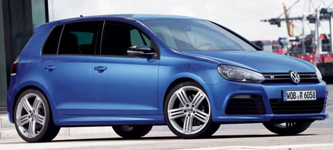 2014-Volkswagen-Golf-R-at-the-dock-A