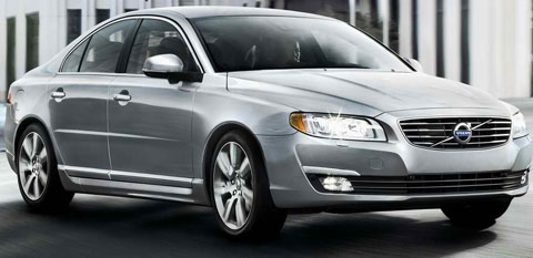 2014-Volvo-S80-going-to-work-A