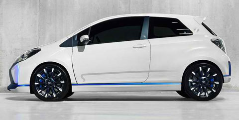 2013-Toyota-Yaris-Hybrid-R-Concept-beat-the-driver-B