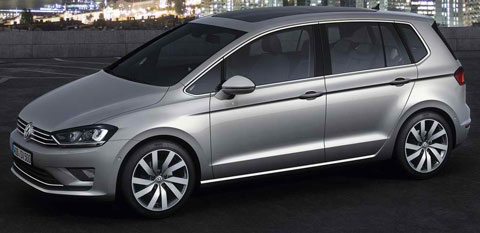 2013-Volkswagen-Golf-Sportsvan-Concept-at-night-A