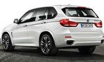 2014-BMW-X5-M50d-tarmac 3