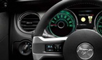 2014-Ford-Mustang-steering-wheel 1