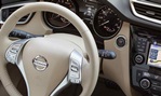 2014-Nissan-Rogue-cockpit 1