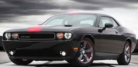 2014-Dodge-Challenger-outdoors-C