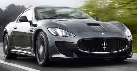 2014-Maserati-Gran-Turismo-MC-Stradale-zooming-A