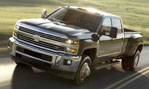 2015-Chevrolet-Silverado-HD-3500-LTZ-cruising-2