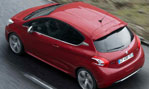 2014-Peugeot-208-GTi-rained-on-2