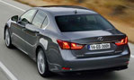 2014-Lexus-GS-300h-going-1