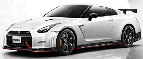 2015-Nissan-GT-R-Nismo-clear-A