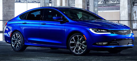 2015-Chrysler-200-caged-A