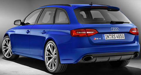 2014-Audi-RS4-Avant-Nogaro-rear-C