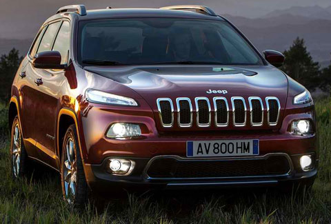 2014-Jeep-Cherokee-EU-Version-stalking-A