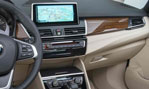 2015-BMW-2-Series-Active-Tourer-cockpit-3