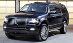 2015-Lincoln-Navigator-at-home-3