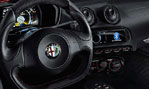 2014-Alfa-Romeo-4C-cockpit-1