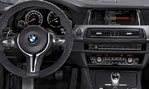 2014-BMW-M5-30-Jahre-M5-cockpit-1