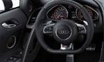 2015-Audi-R8-LMX-cockpit-2
