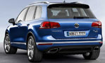 2015-Volkswagen-Touareg-atc-3